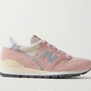 New balance, light pink suede sneakers